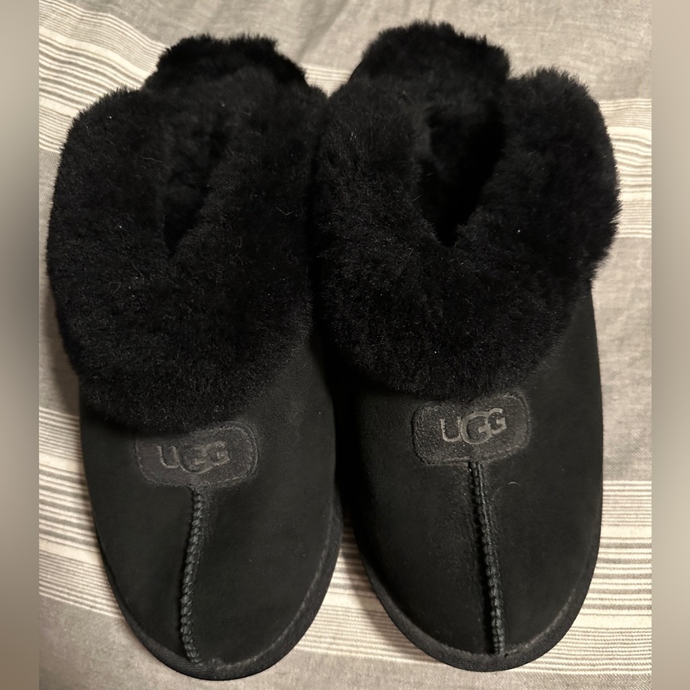 COPY - Ugg Women’s Slippers, like new